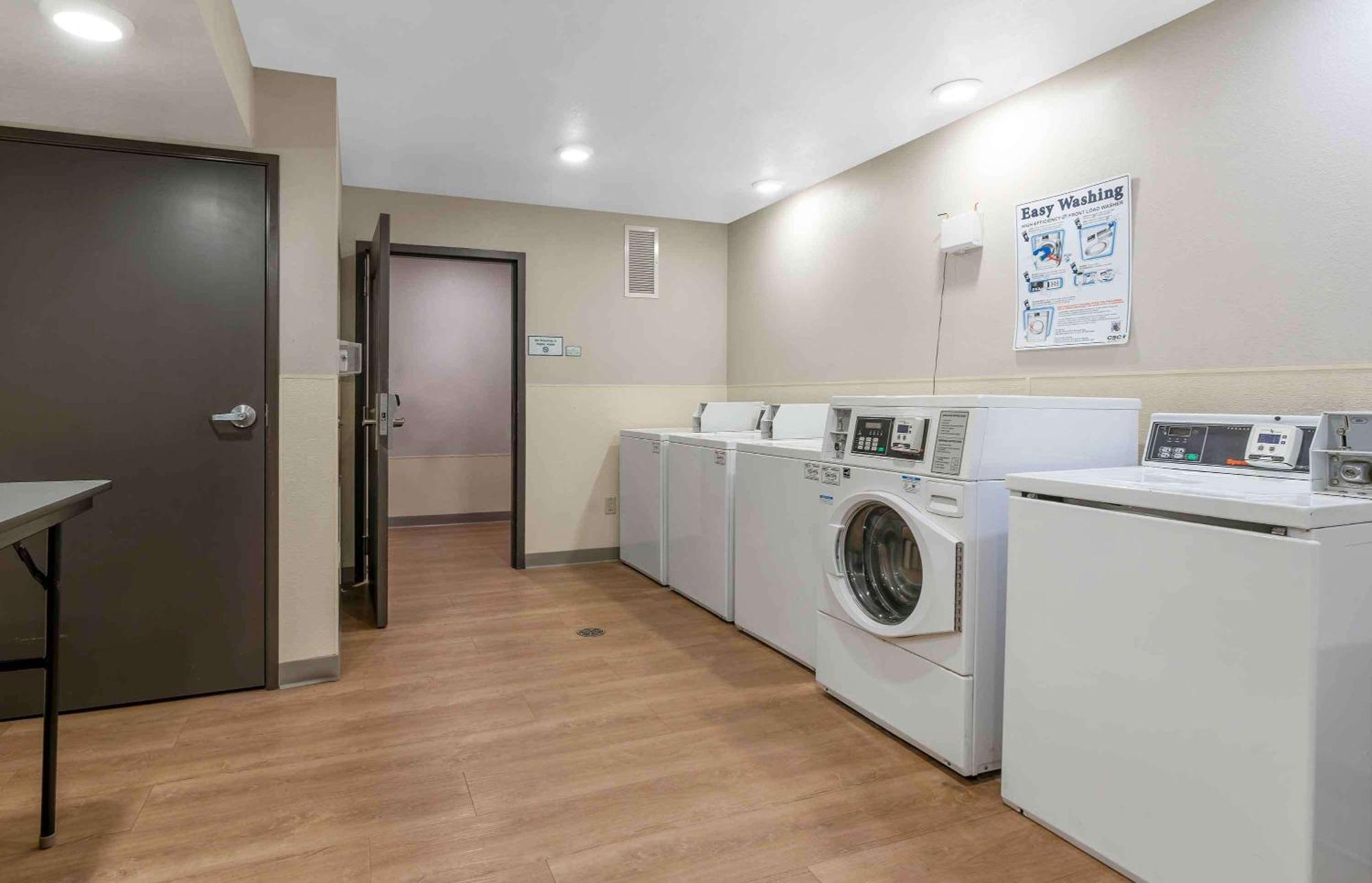 Extended Stay America Select Suites - Louisville - Airport 外观 照片