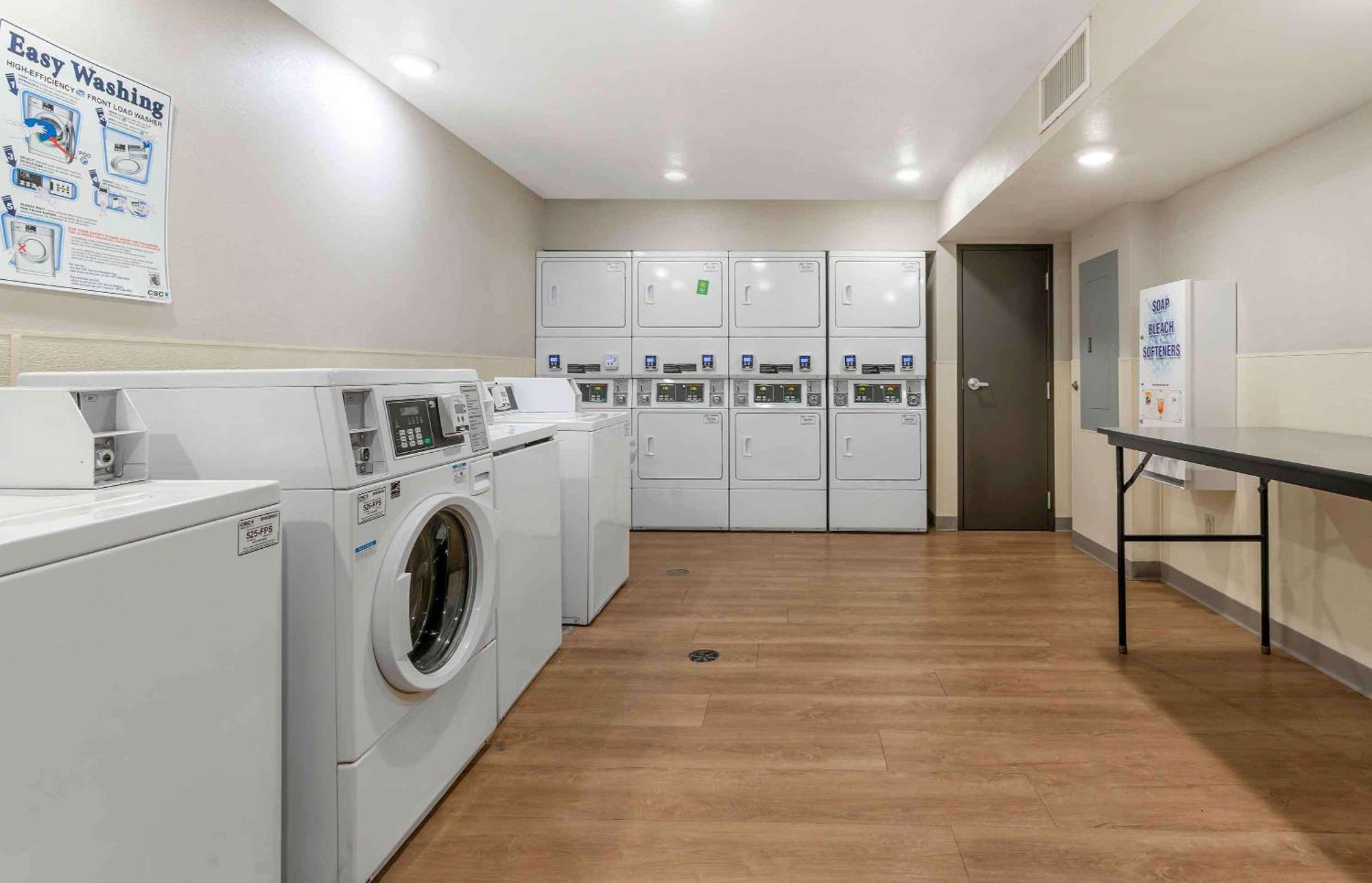 Extended Stay America Select Suites - Louisville - Airport 外观 照片